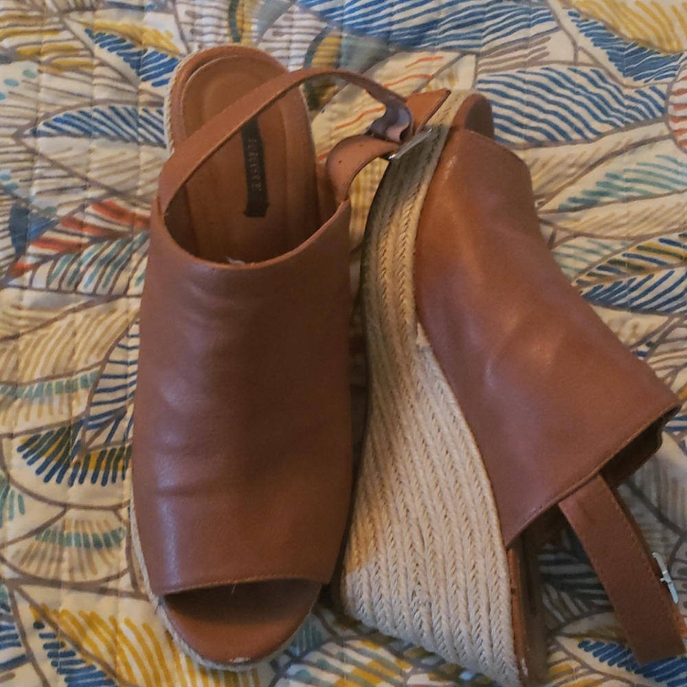 Wedge sandals